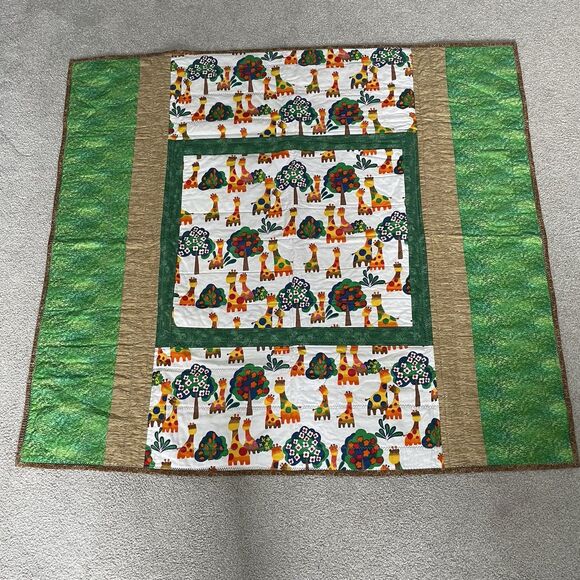 Handmade Quilt Blanket Noah's Arc Animals Colorful Pattern Size 44in x 39in - Picture 2 of 10